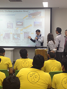 專心聽講的印度制造業干部們