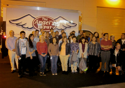 為圣地亞哥的年長居民提供食物