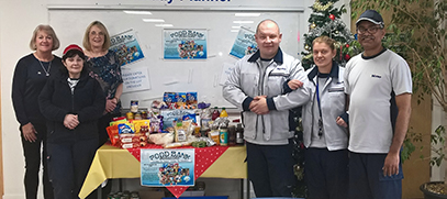 為英國無家可歸者準備圣誕大餐